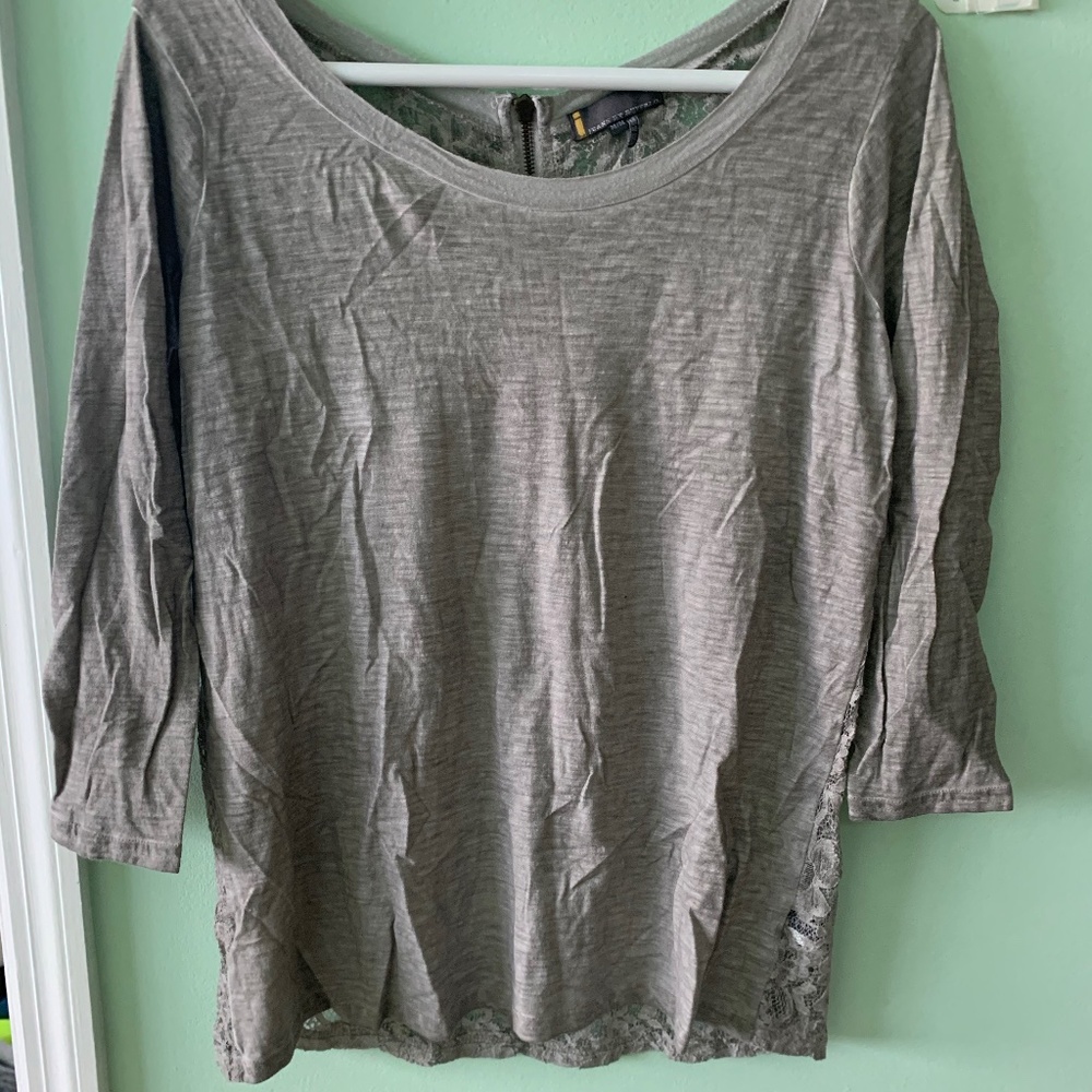 Gray quarter sleeve with lace back
